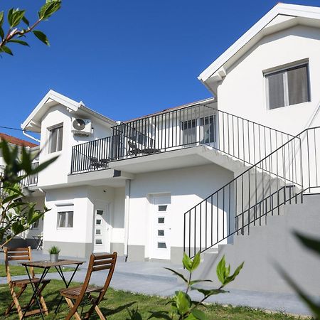 Airport Stay Apartments Surčin Exterior foto